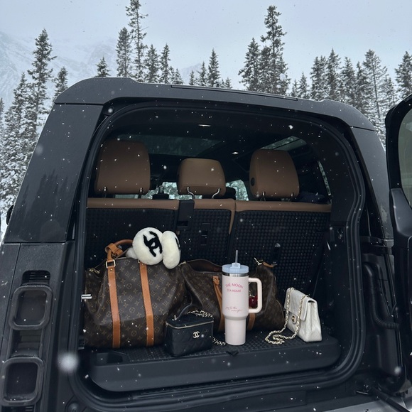 Meet your Posher, Vanessa - Picture 3 of 5